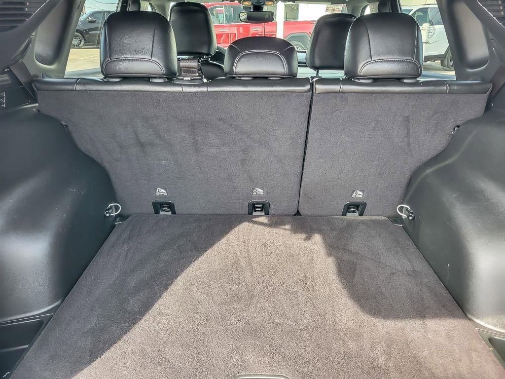 Used 2023 Jeep Compass Limited image 21