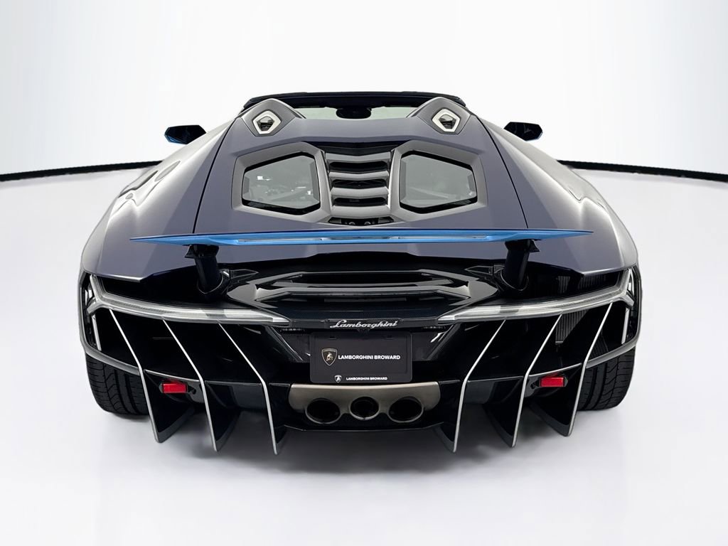Used 2017 Lamborghini Centenario LP 770-4 image 6