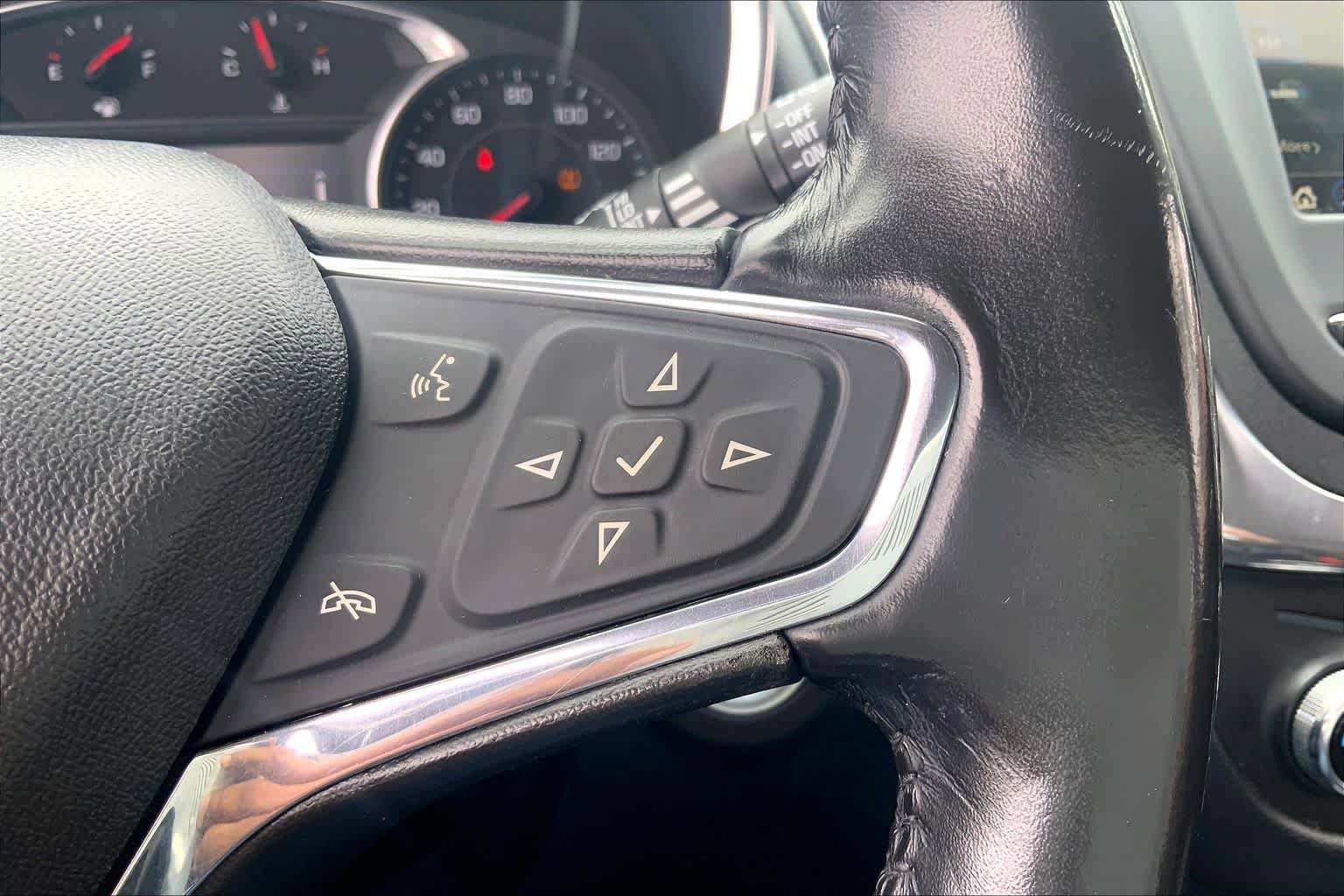 Used 2019 Chevrolet Equinox LT FWD image 25