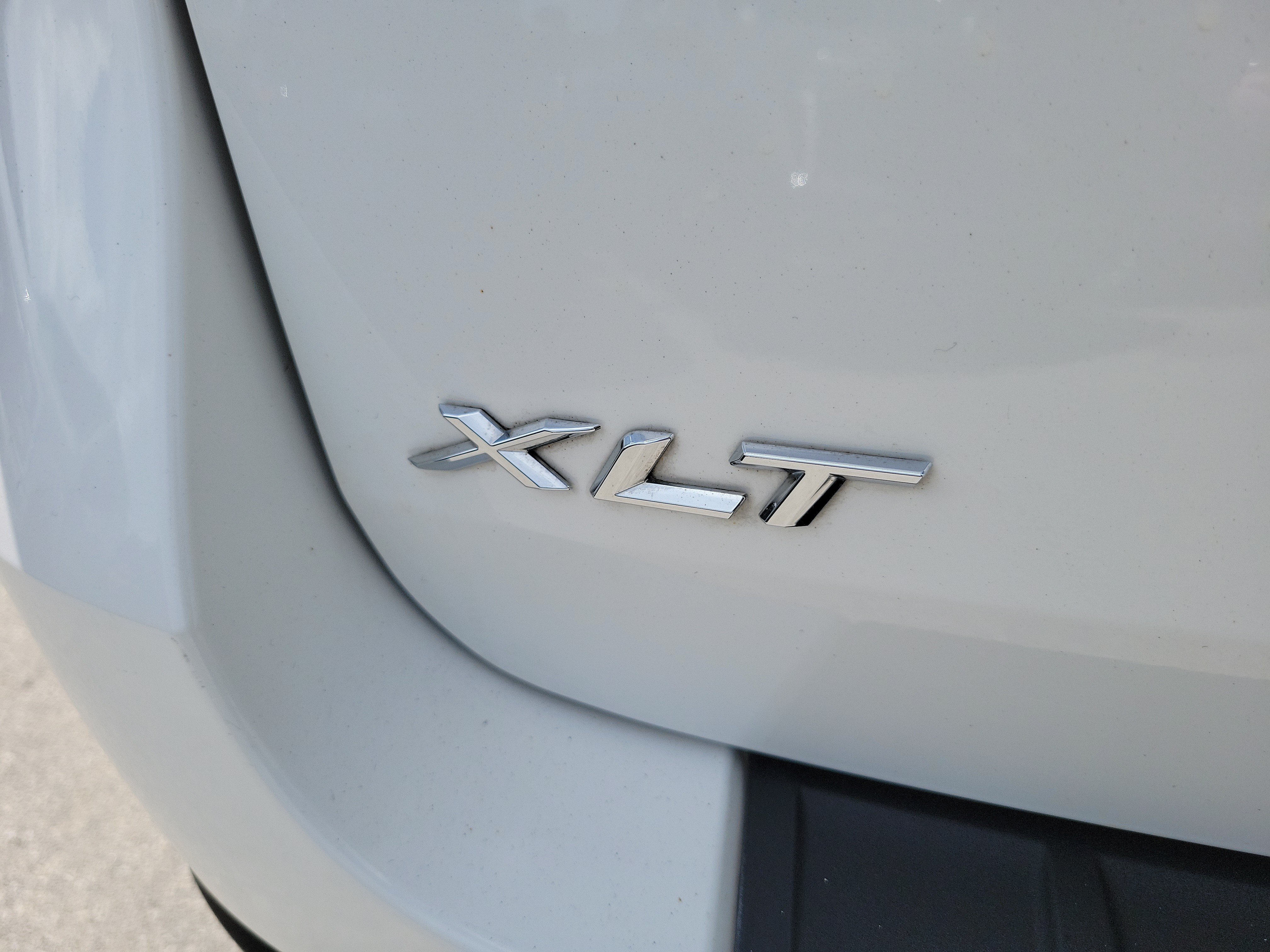Used 2023 Ford Explorer XLT RWD image 32