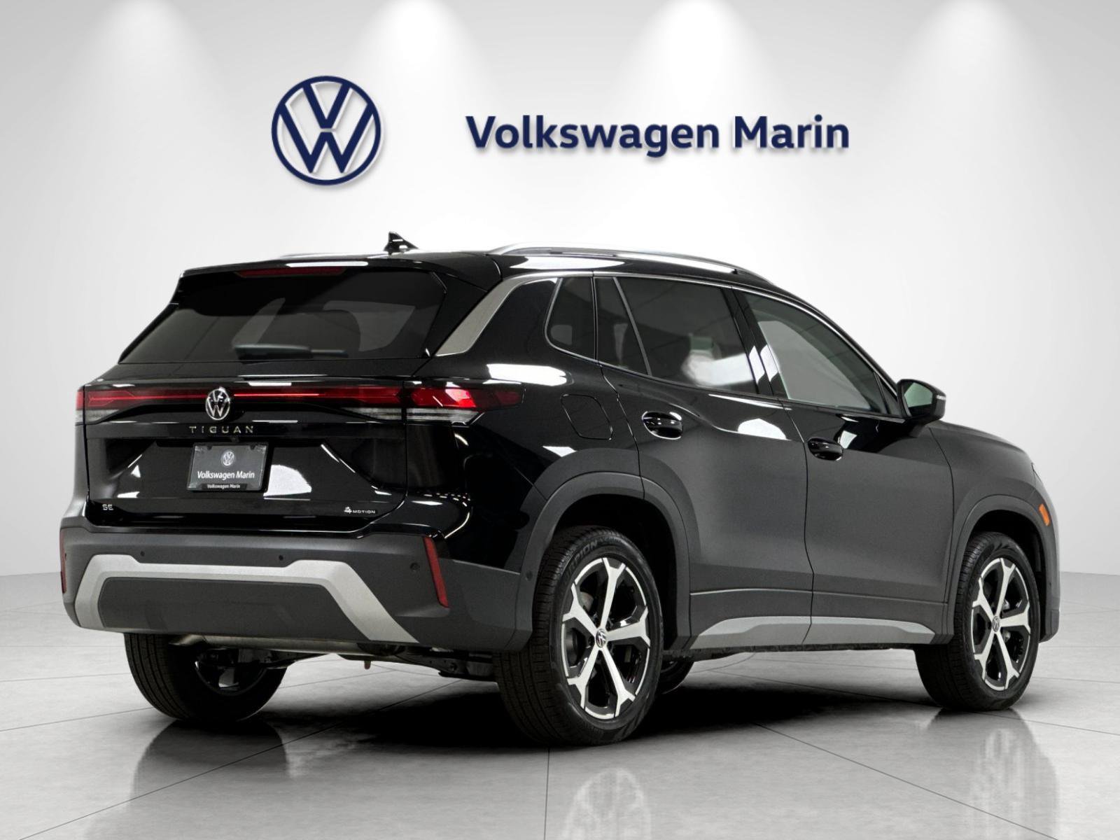 New 2026 Volkswagen Tiguan SE AWD/4WD image 5