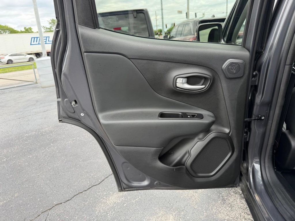 Used 2023 Jeep Renegade Limited w/ Sun/Sound Group AWD/4WD image 20