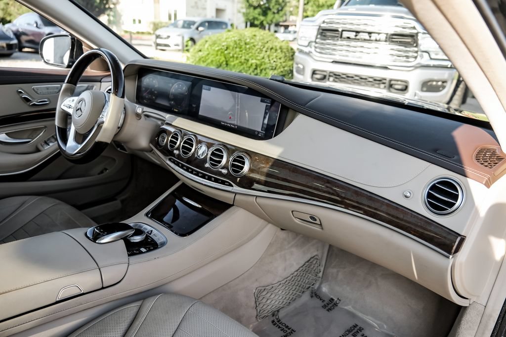 Used 2019 Mercedes-Benz S 560 Sedan image 10