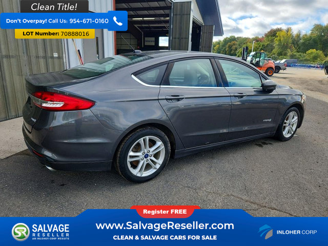 Used 2018 Ford Fusion S FWD image 4
