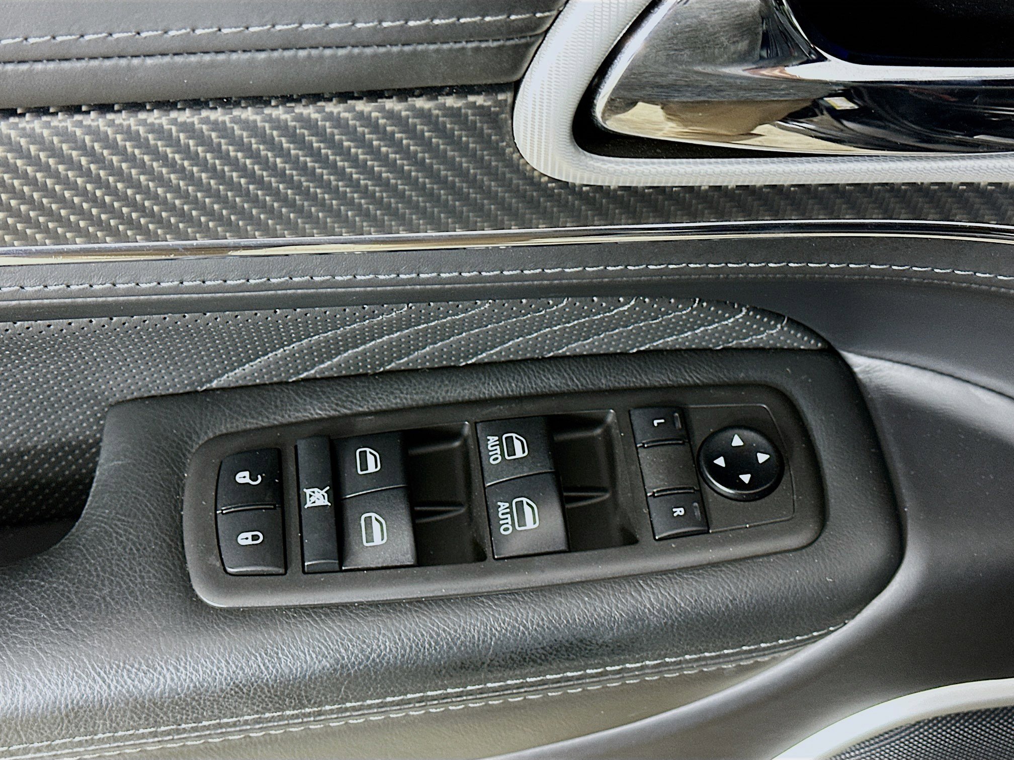 Certified 2021 Jeep Grand Cherokee SRT image 23