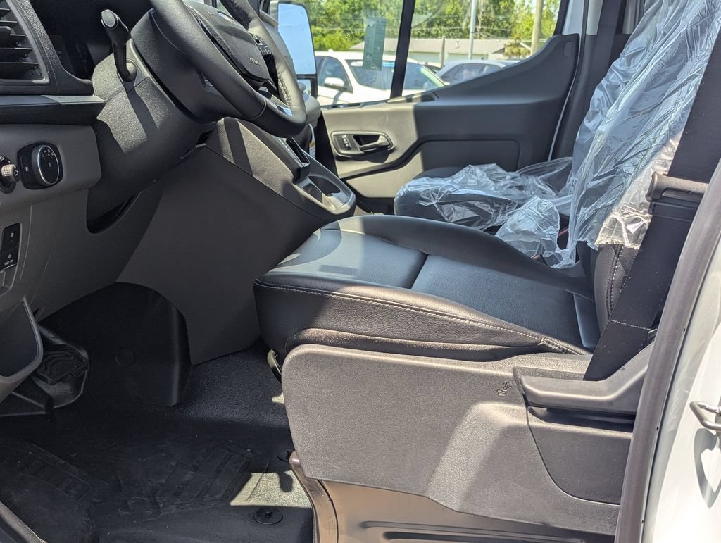 New 2026 Ford Transit 250 148 Medium Roof Extended AWD image 6