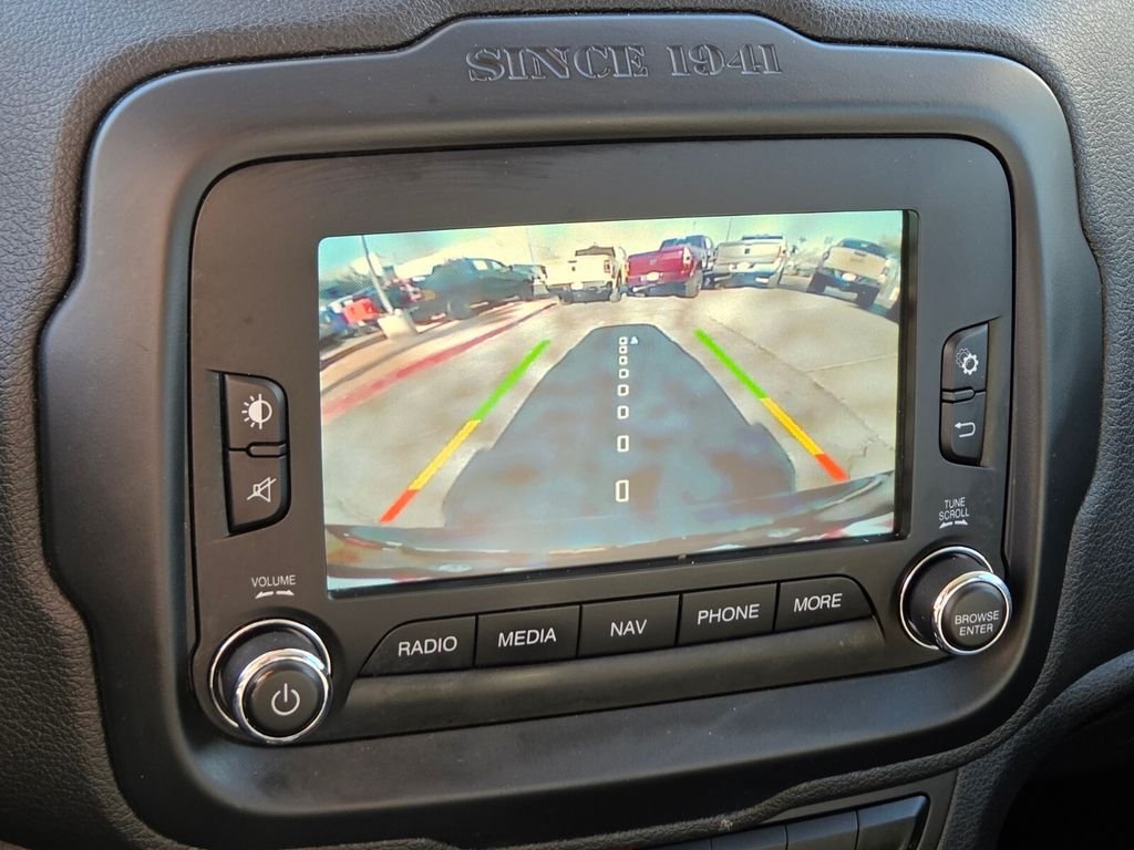 Used 2015 Jeep Renegade Latitude w/ Popular Equipment Group FWD image 29