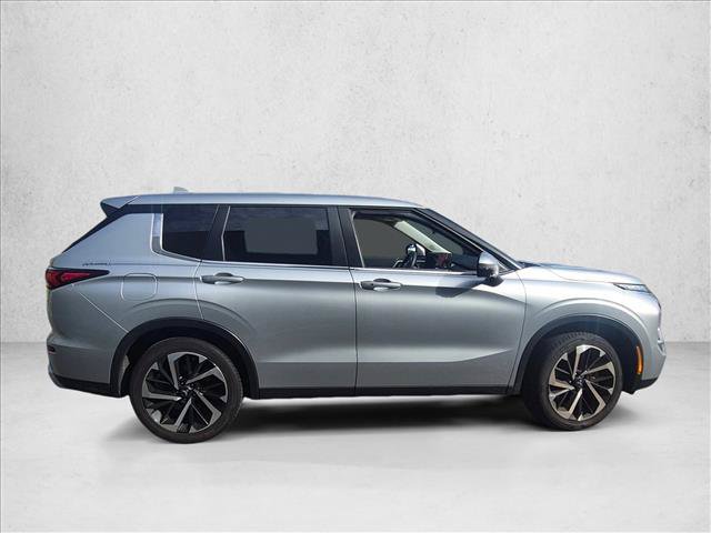 Used 2024 Mitsubishi Outlander SE FWD image 4