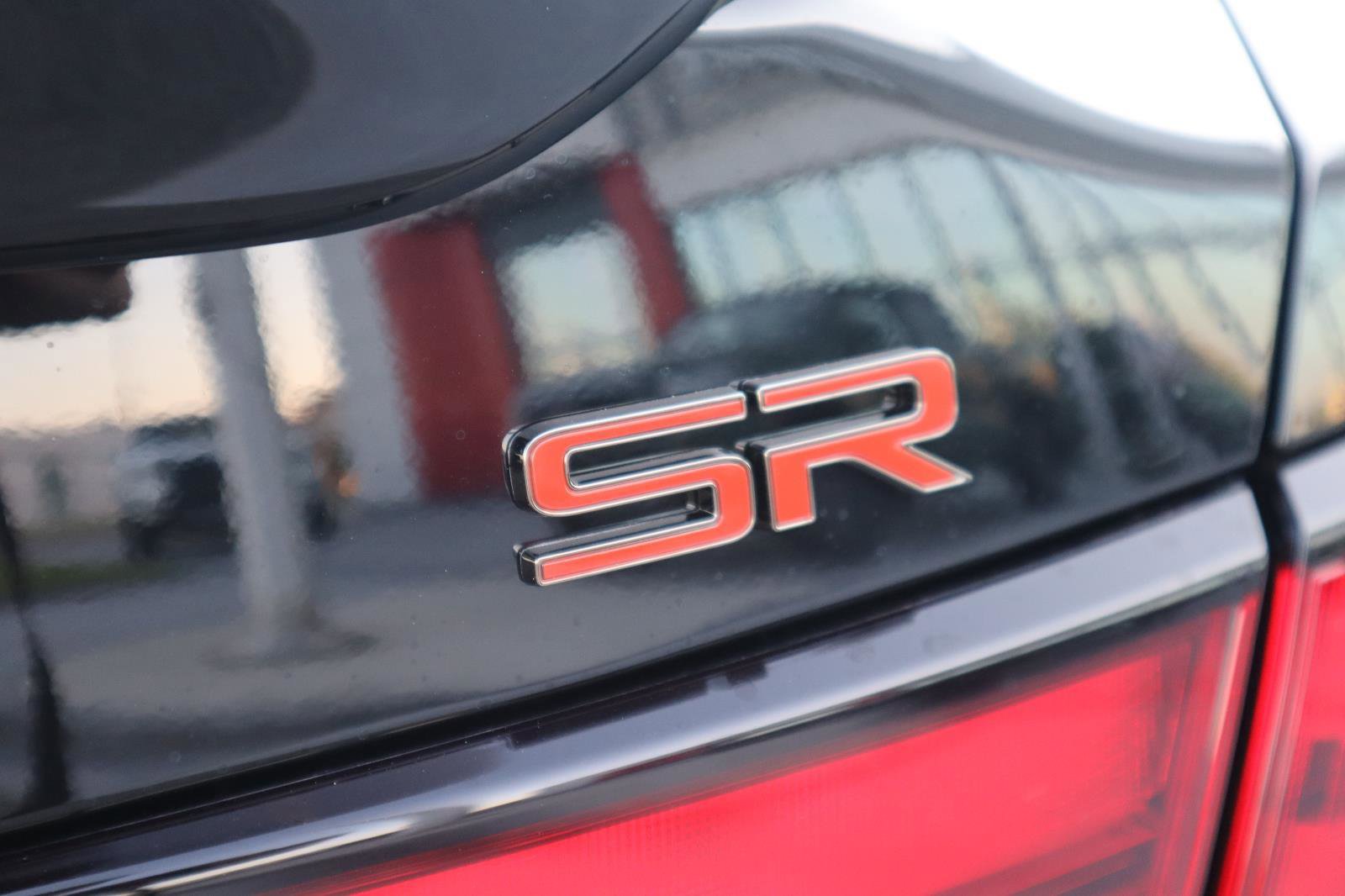 Used 2025 Nissan Sentra SR w/ SR Premium Package image 8