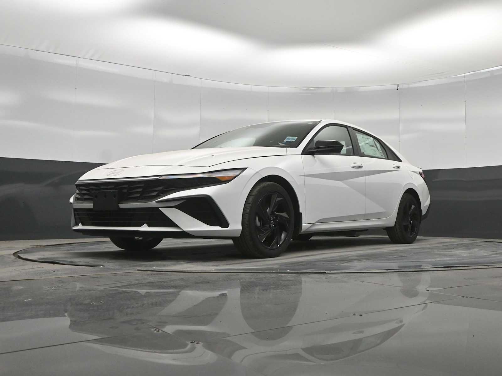 New 2026 Hyundai Elantra Sport FWD image 35