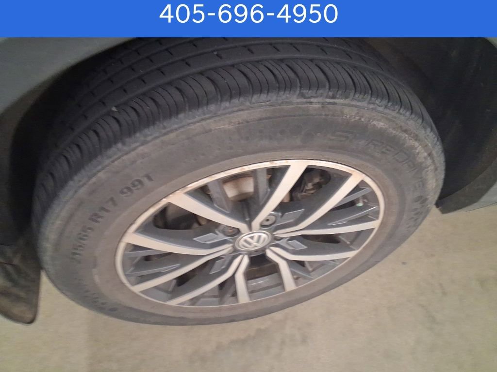 Used 2020 Volkswagen Tiguan SE image 26