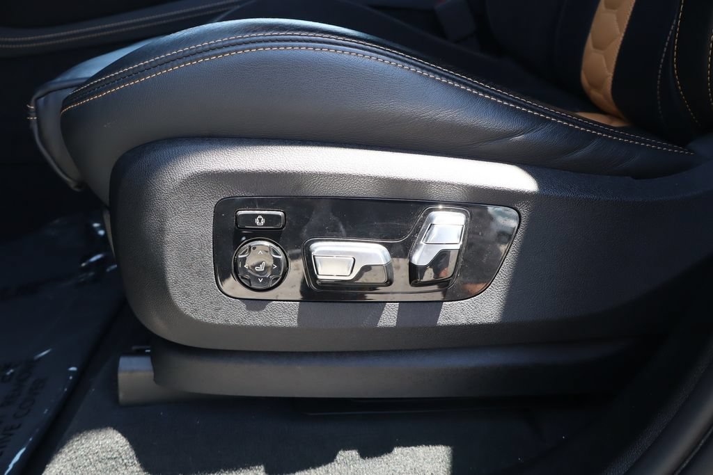 Used 2024 BMW X5 M Competition w/ Executive Package AWD/4WD image 19