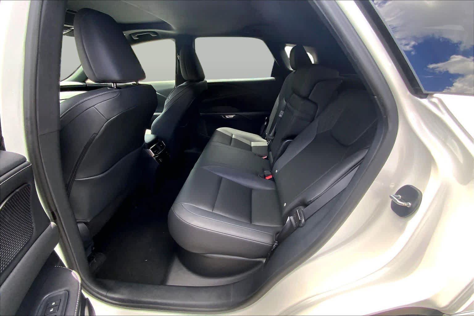 Used 2024 Lexus RX 350 Premium w/ Accessory Package (Z1) FWD image 20
