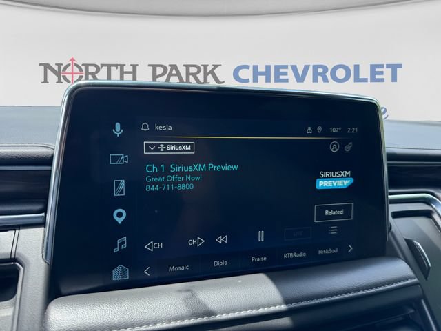 Certified 2023 Chevrolet Suburban Z71 w/ Luxury Package AWD/4WD image 15