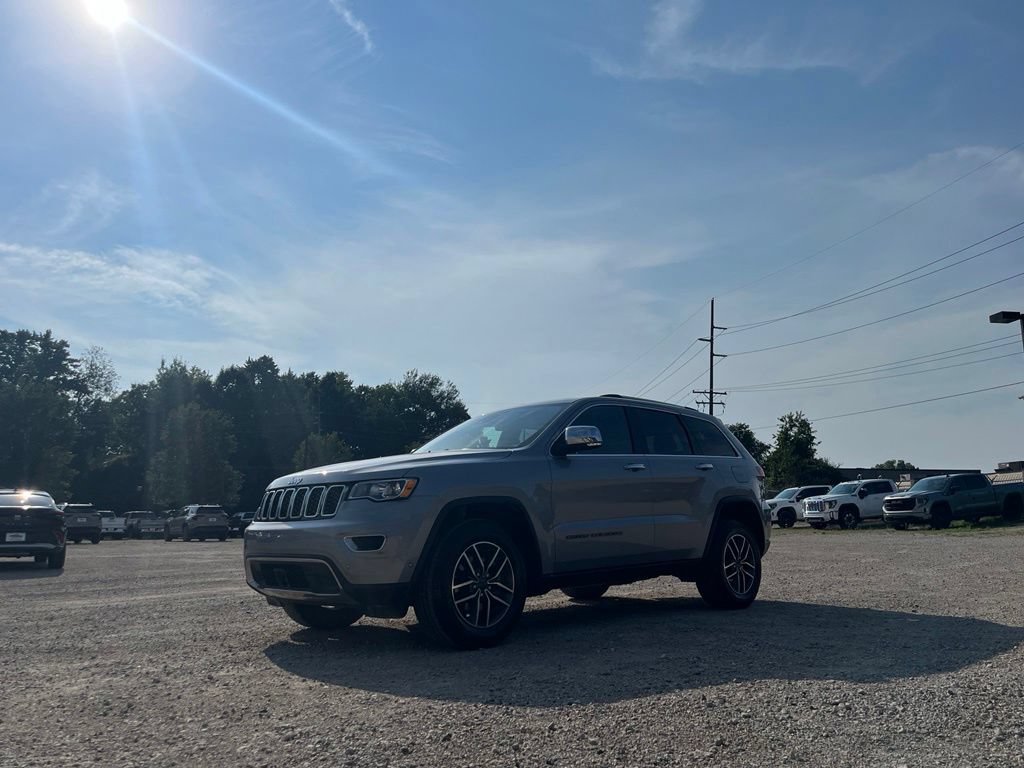 Used 2021 Jeep Grand Cherokee Limited AWD/4WD image 2