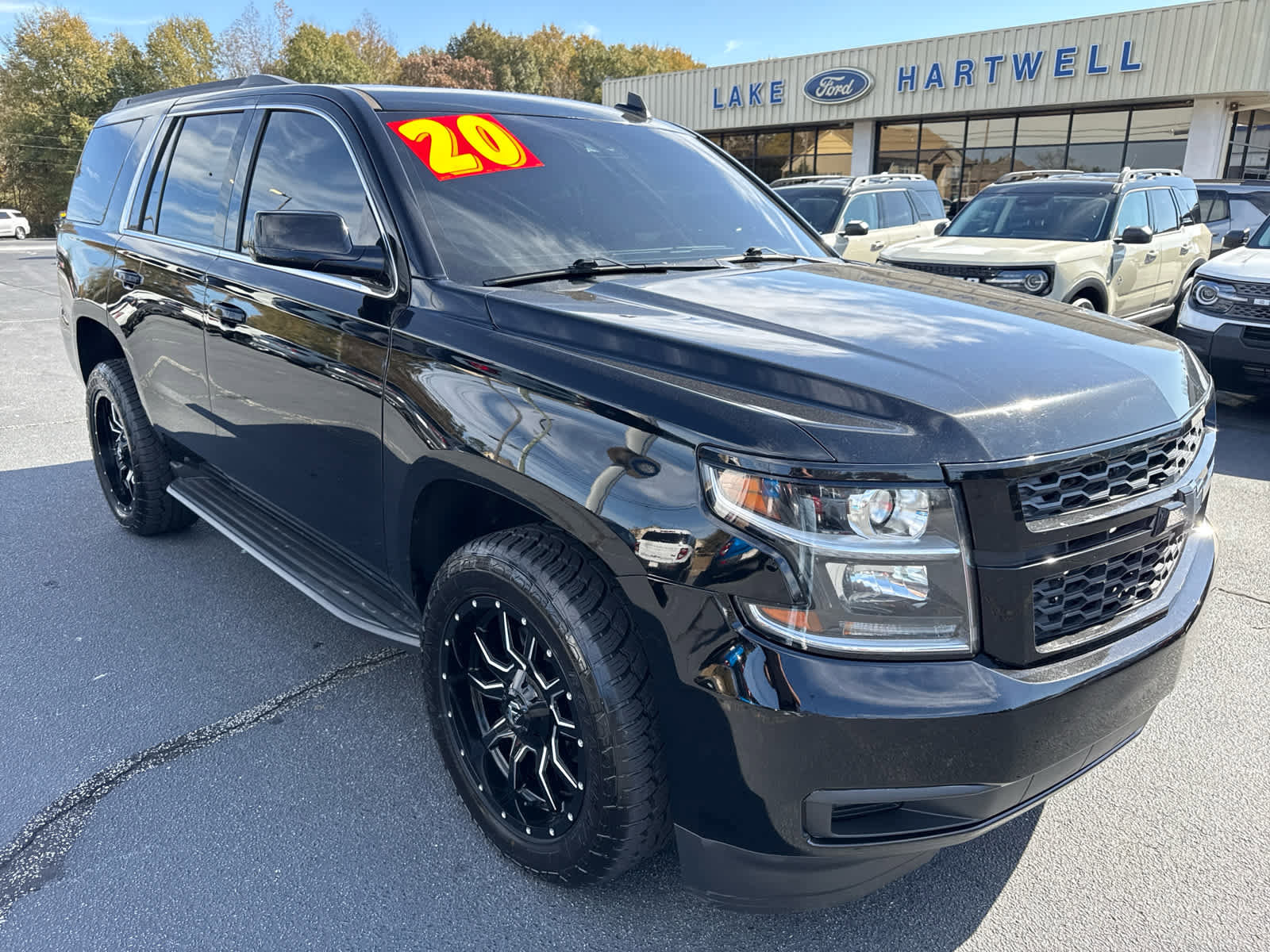 Used 2020 Chevrolet Tahoe LT image 1