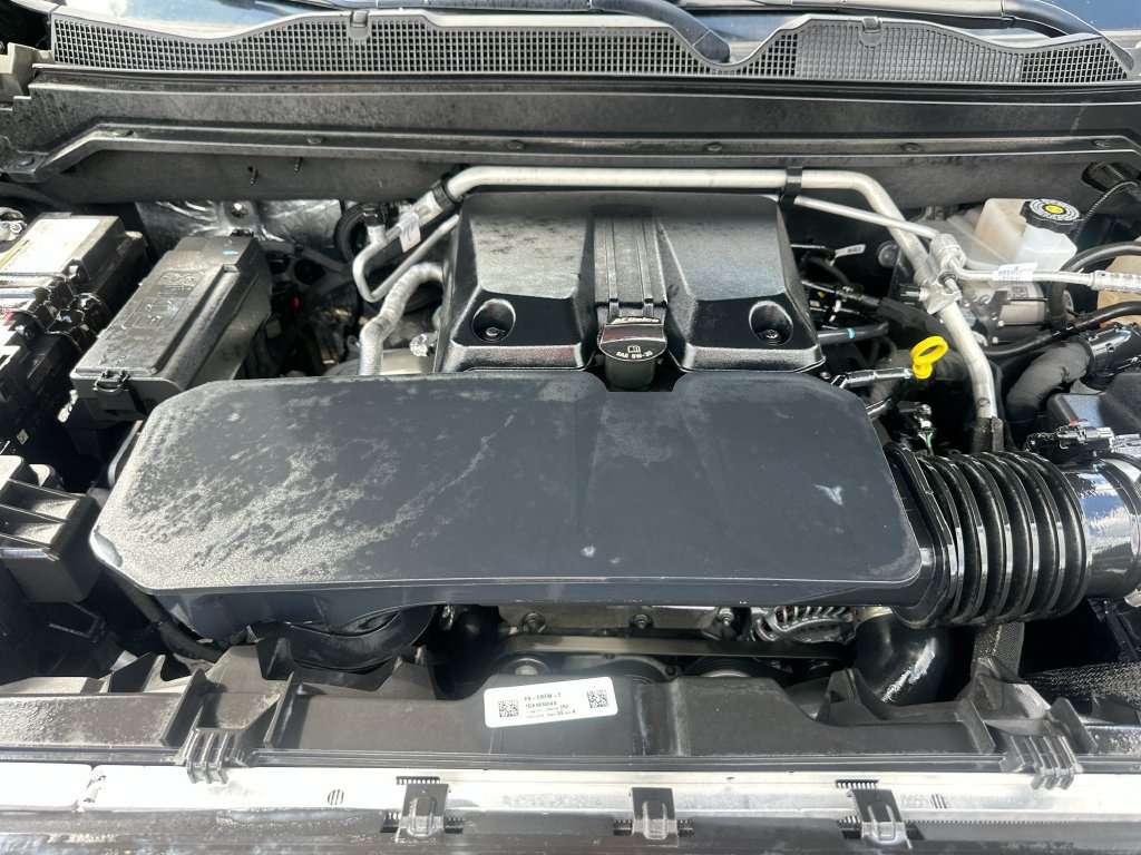 Used 2025 Chevrolet Colorado W/T w/ Advanced Trailering Package AWD/4WD image 27