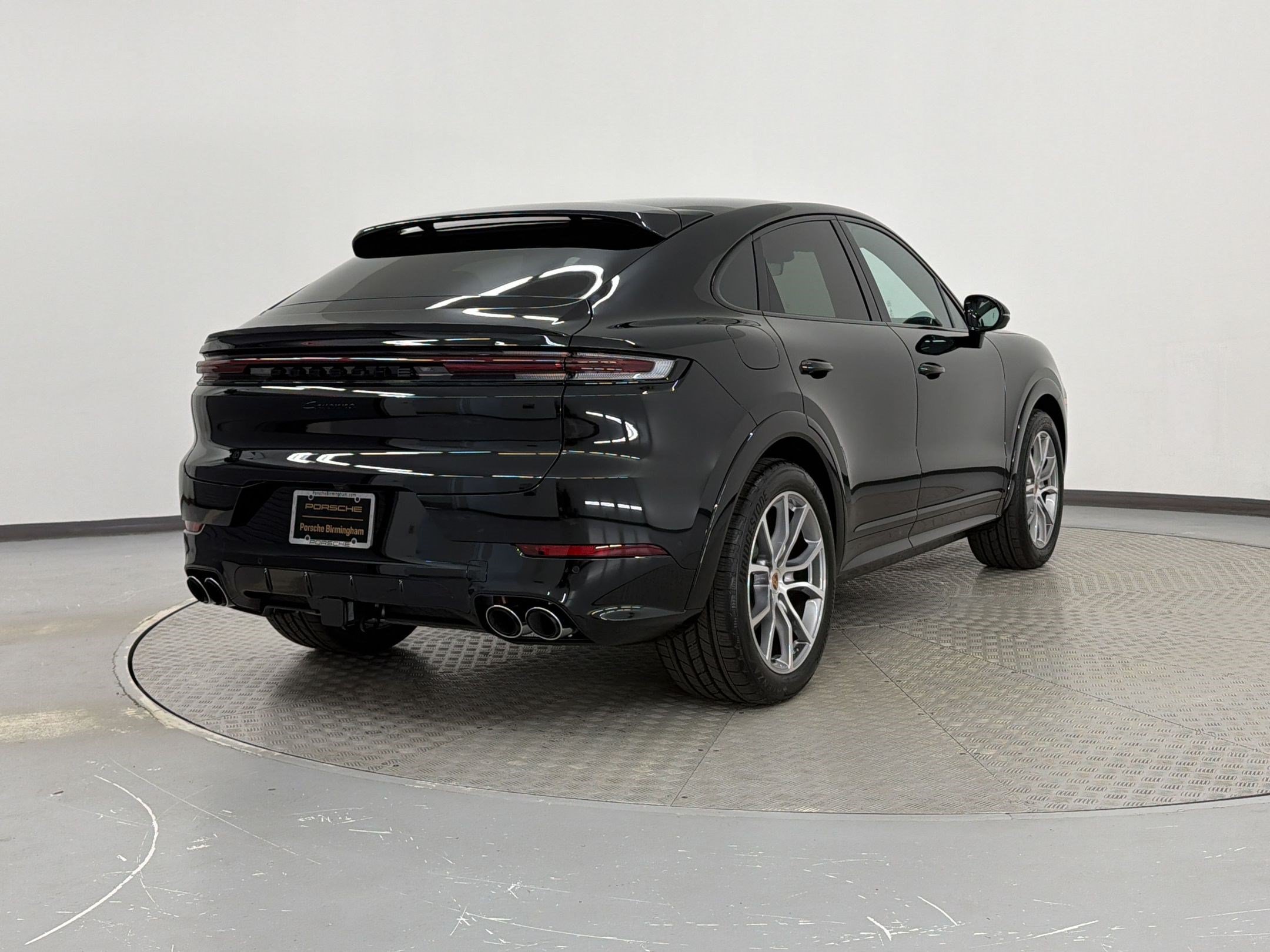New 2026 Porsche Cayenne Coupe AWD/4WD image 9