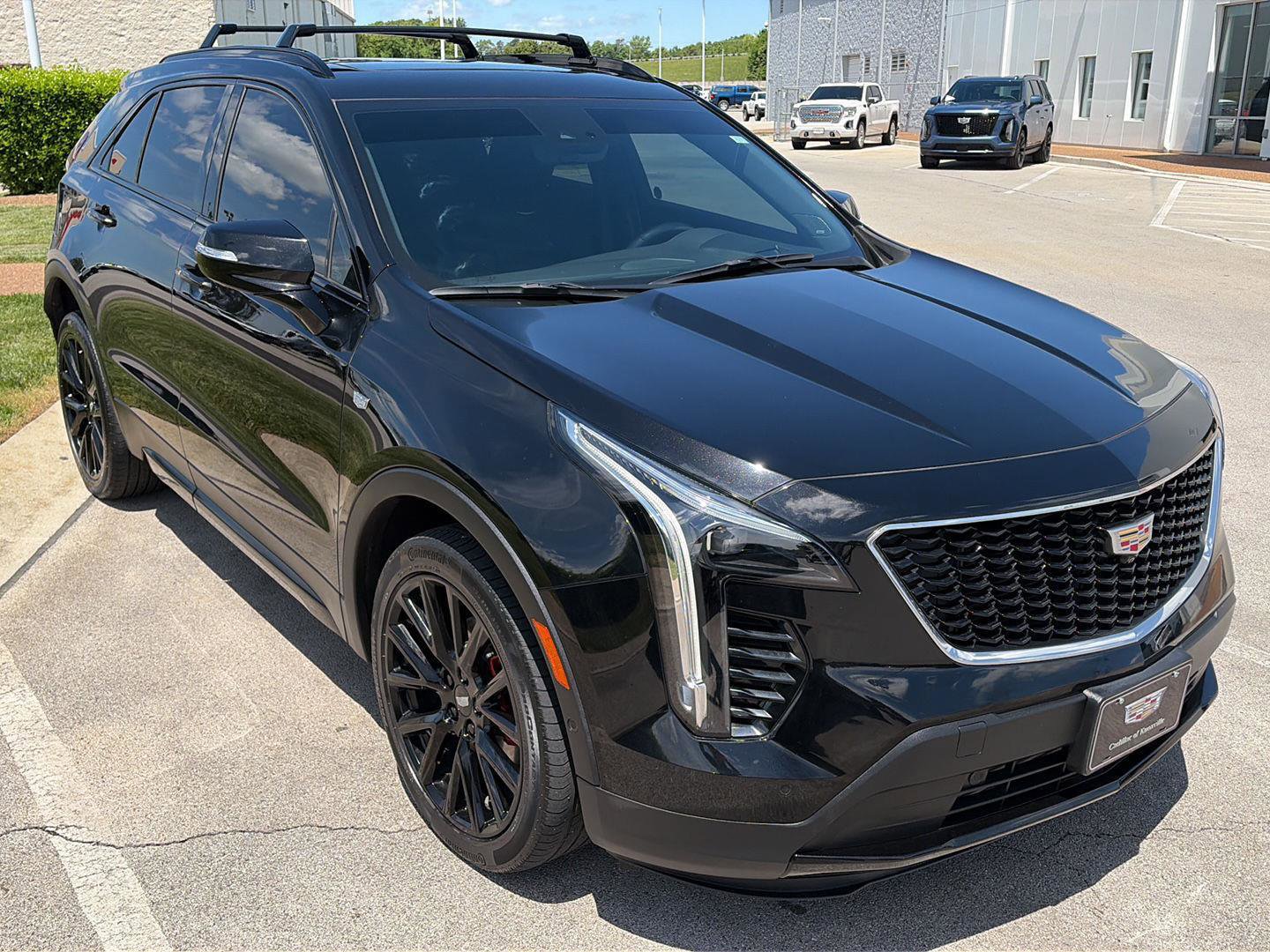 Used 2021 Cadillac XT4 Sport AWD/4WD image 2