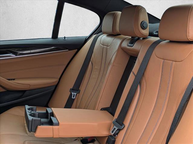 Used 2019 BMW 540i xDrive w/ M Sport Package image 18