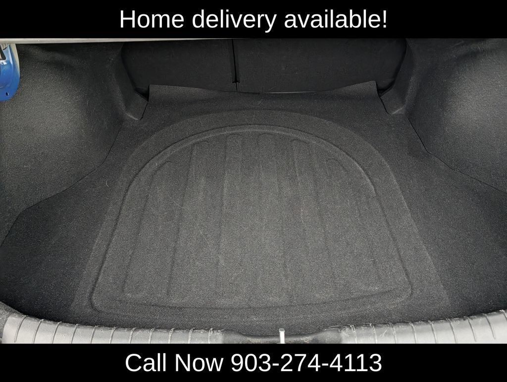 Used 2025 Hyundai Elantra SEL FWD image 31