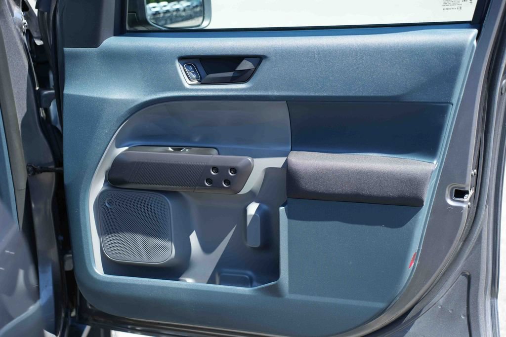 Used 2023 Ford Maverick XL FWD image 15