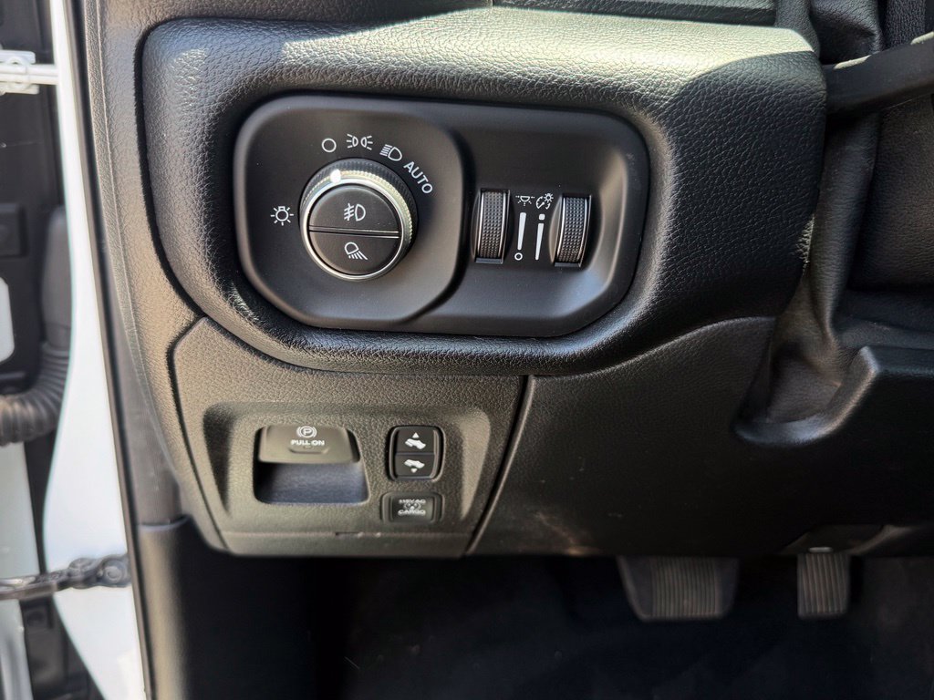 Used 2021 RAM 1500 Laramie w/ Laramie Southwest Edition AWD/4WD image 10