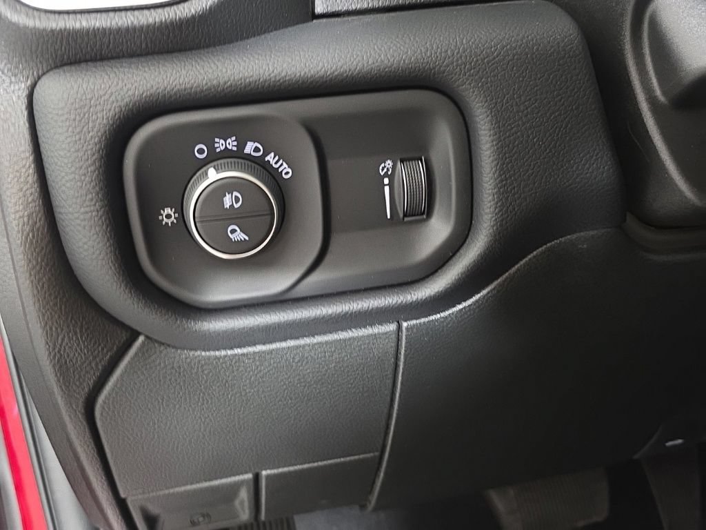 Certified 2026 RAM 2500 Big Horn AWD/4WD image 30