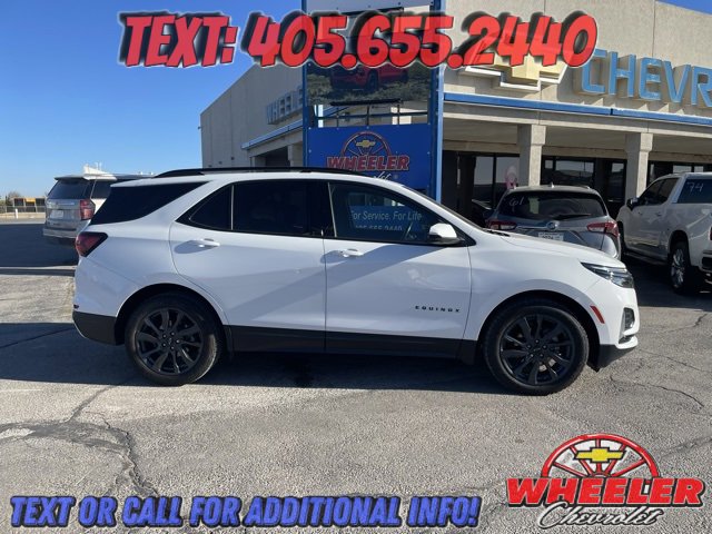 Used 2022 Chevrolet Equinox RS w/ Infotainment Package image 2