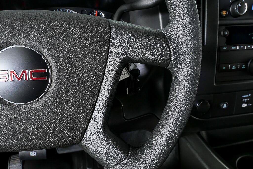 New 2025 GMC Savana 2500 w/ Driver Convenience Package RWD image 12