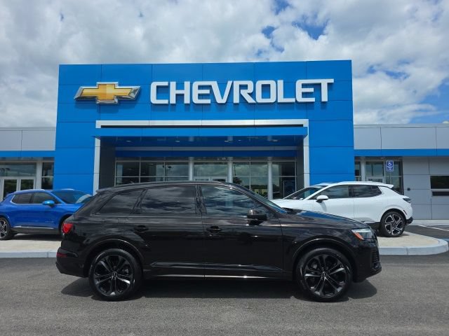 Used 2025 Audi Q7 3.0T Premium Plus AWD/4WD image 2