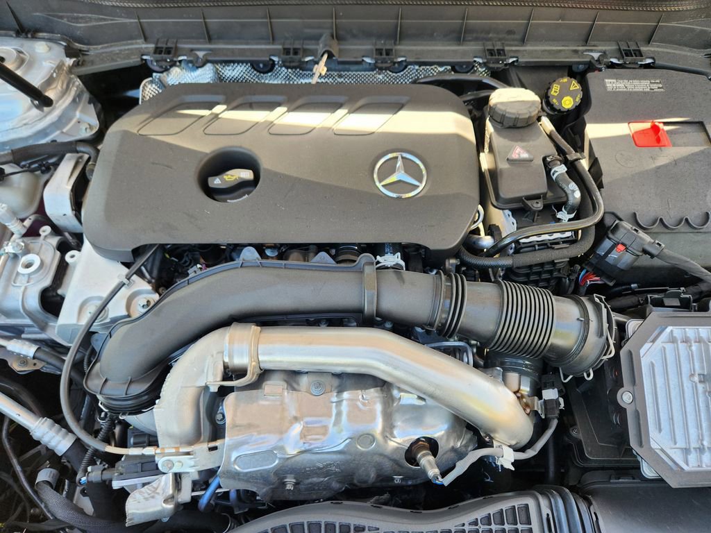 New 2025 Mercedes-Benz GLB 250 4MATIC image 26