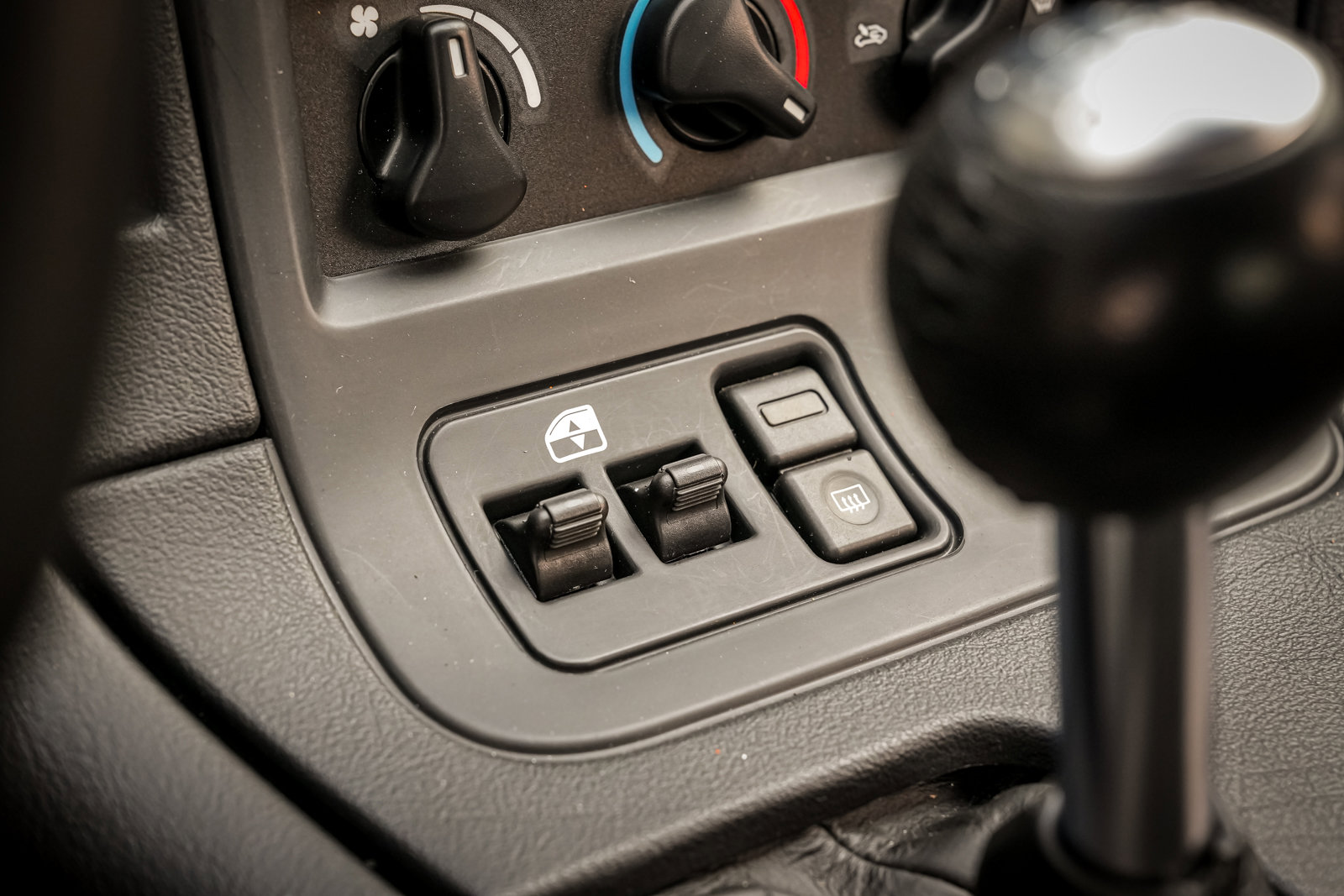 Used 2001 Dodge Viper GTS RWD image 16