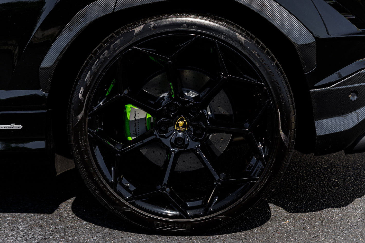 Used 2024 Lamborghini Urus Performante AWD/4WD image 11
