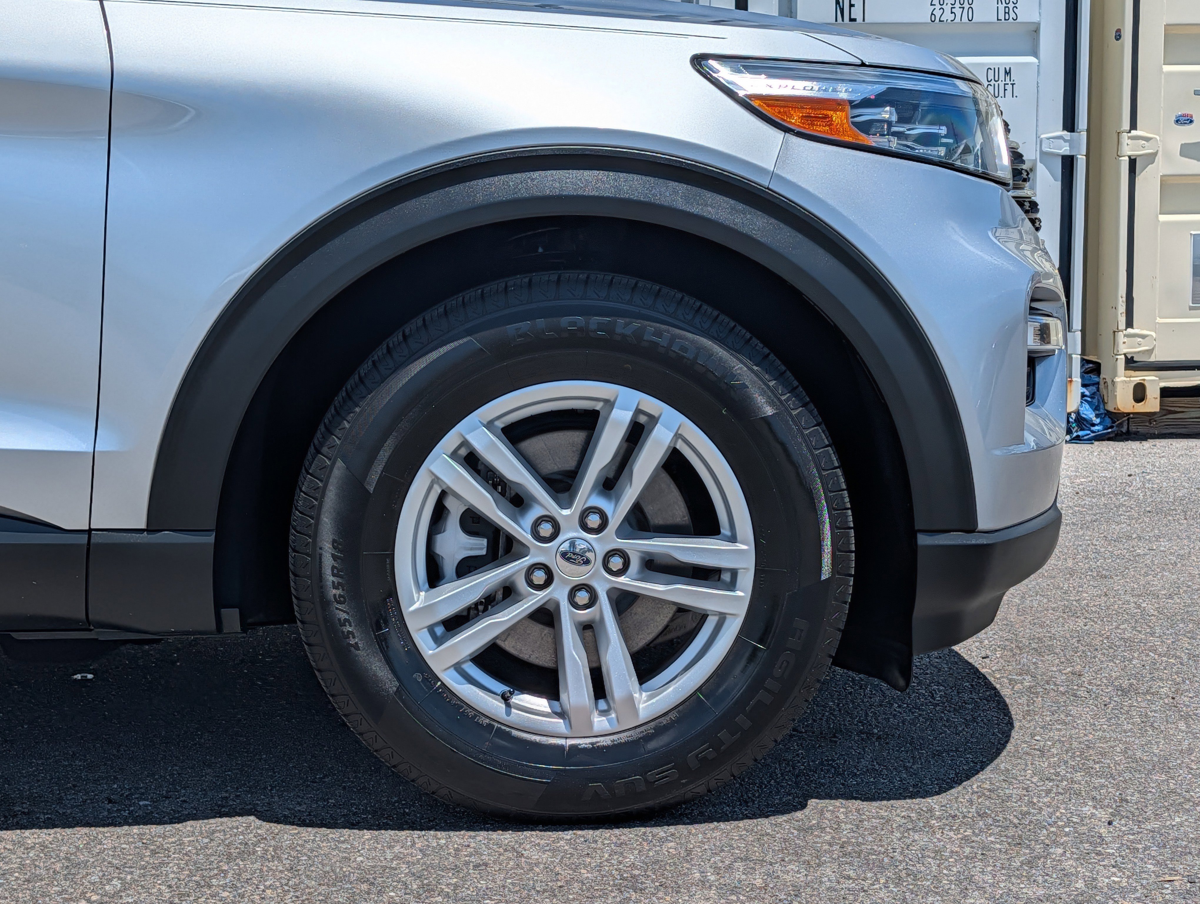 Used 2021 Ford Explorer XLT w/ Equipment Group 202A RWD image 11