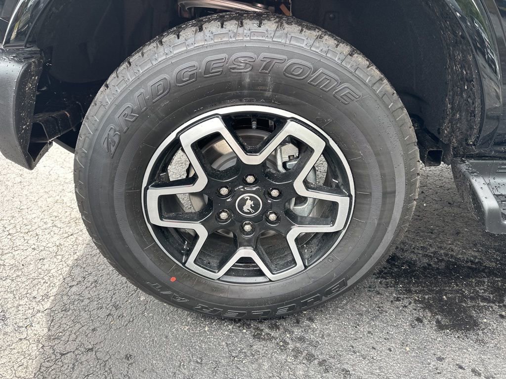 New 2025 Ford Bronco Outer Banks image 16