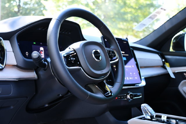 New 2027 Volvo XC90 B6 Plus AWD/4WD image 12