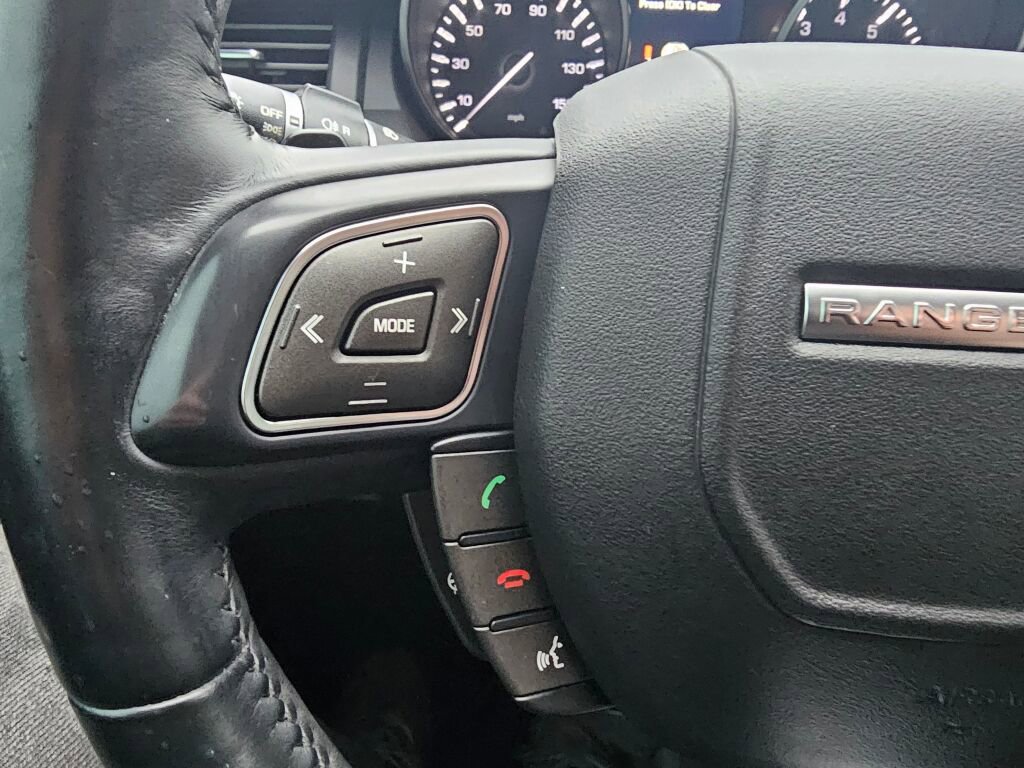 Used 2014 Land Rover Range Rover Evoque Pure image 23
