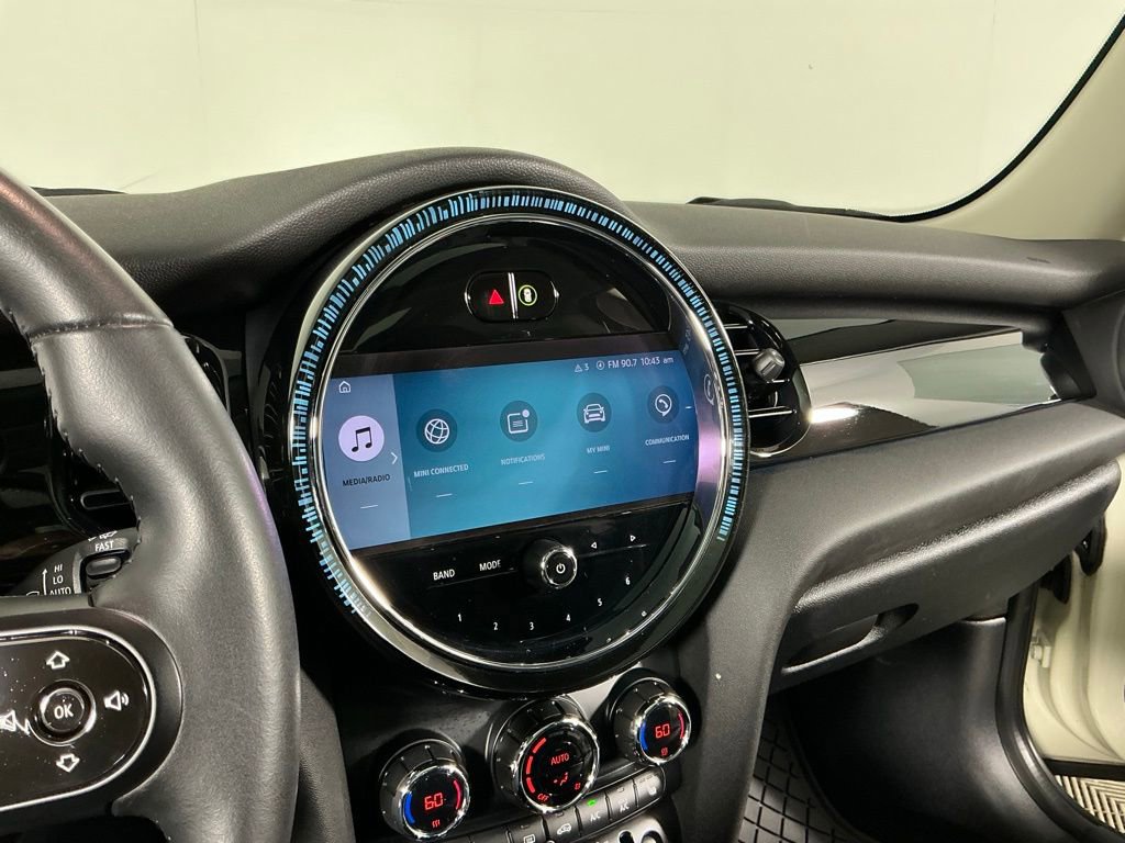 Used 2023 MINI Cooper 2-Door Hardtop image 15