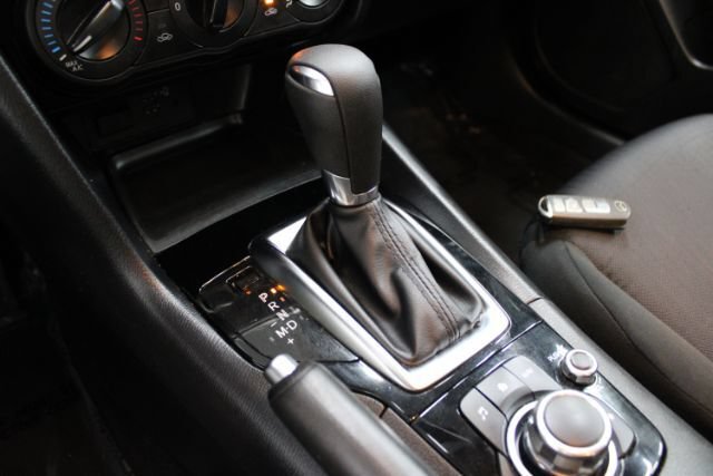 Used 2015 MAZDA MAZDA3 i Sport FWD image 15