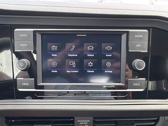 Used 2022 Volkswagen Jetta SE image 20