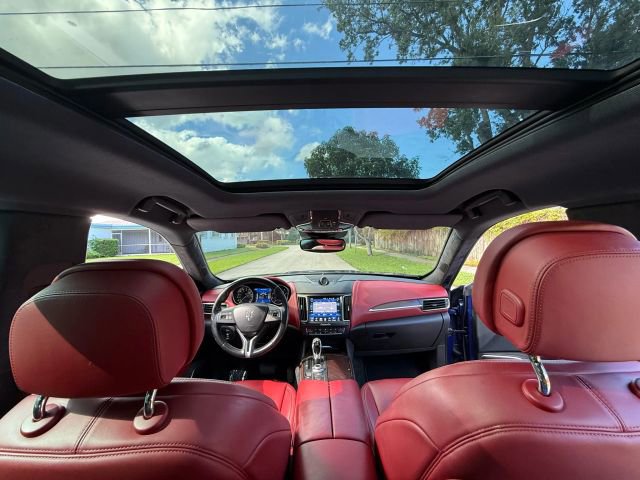 Used 2018 Maserati Levante GranLusso image 22