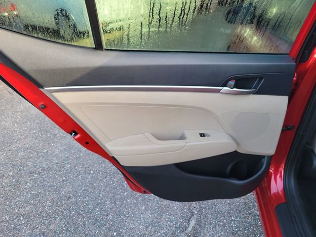 Used 2020 Hyundai Elantra SE image 27