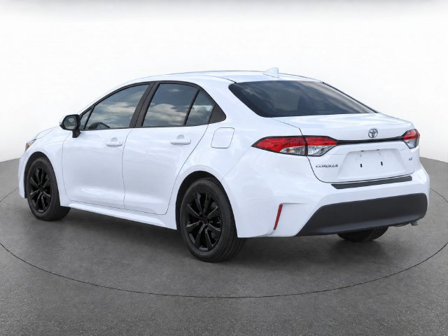 Used 2025 Toyota Corolla LE FWD image 3