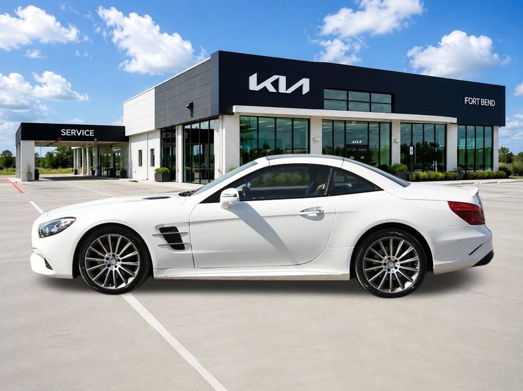Used 2017 Mercedes-Benz SL 550 image 8