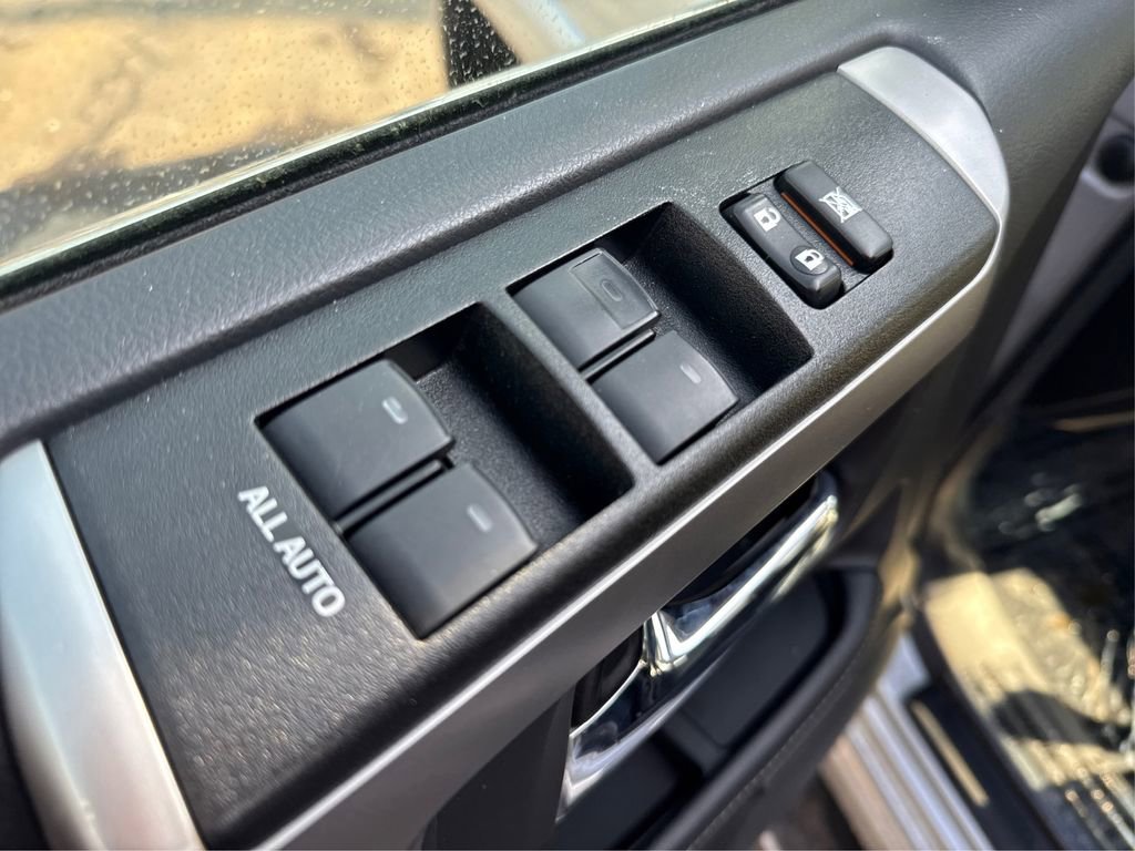 Used 2020 Toyota 4Runner Limited AWD/4WD image 34