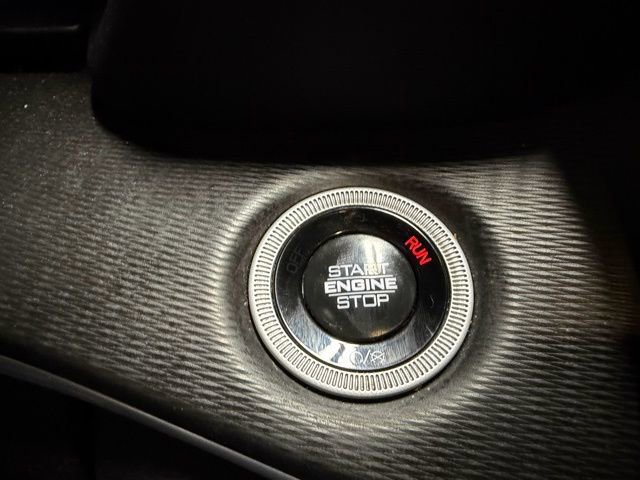 Used 2024 Jeep Grand Cherokee L Laredo image 40