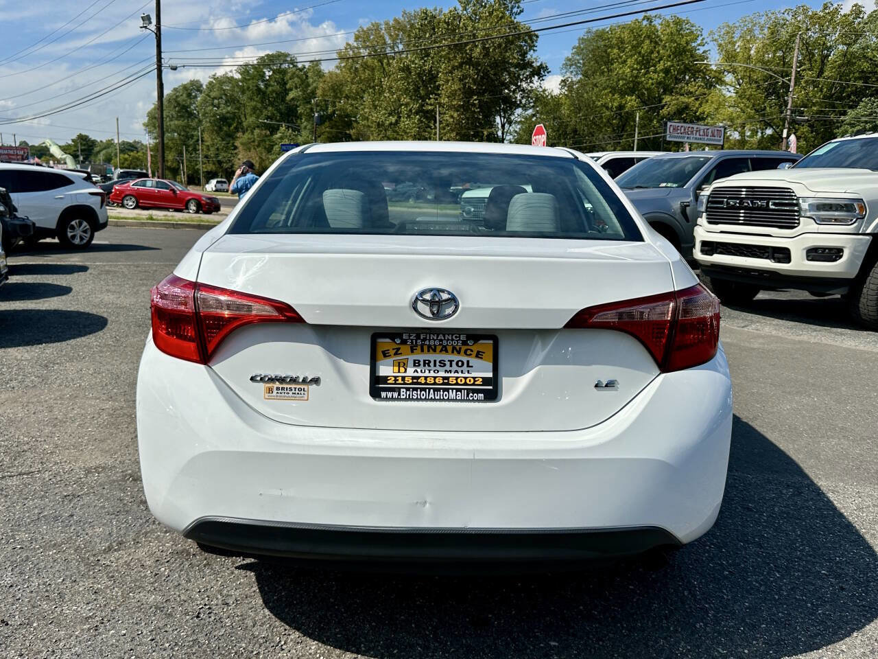 Used 2019 Toyota Corolla LE FWD image 5