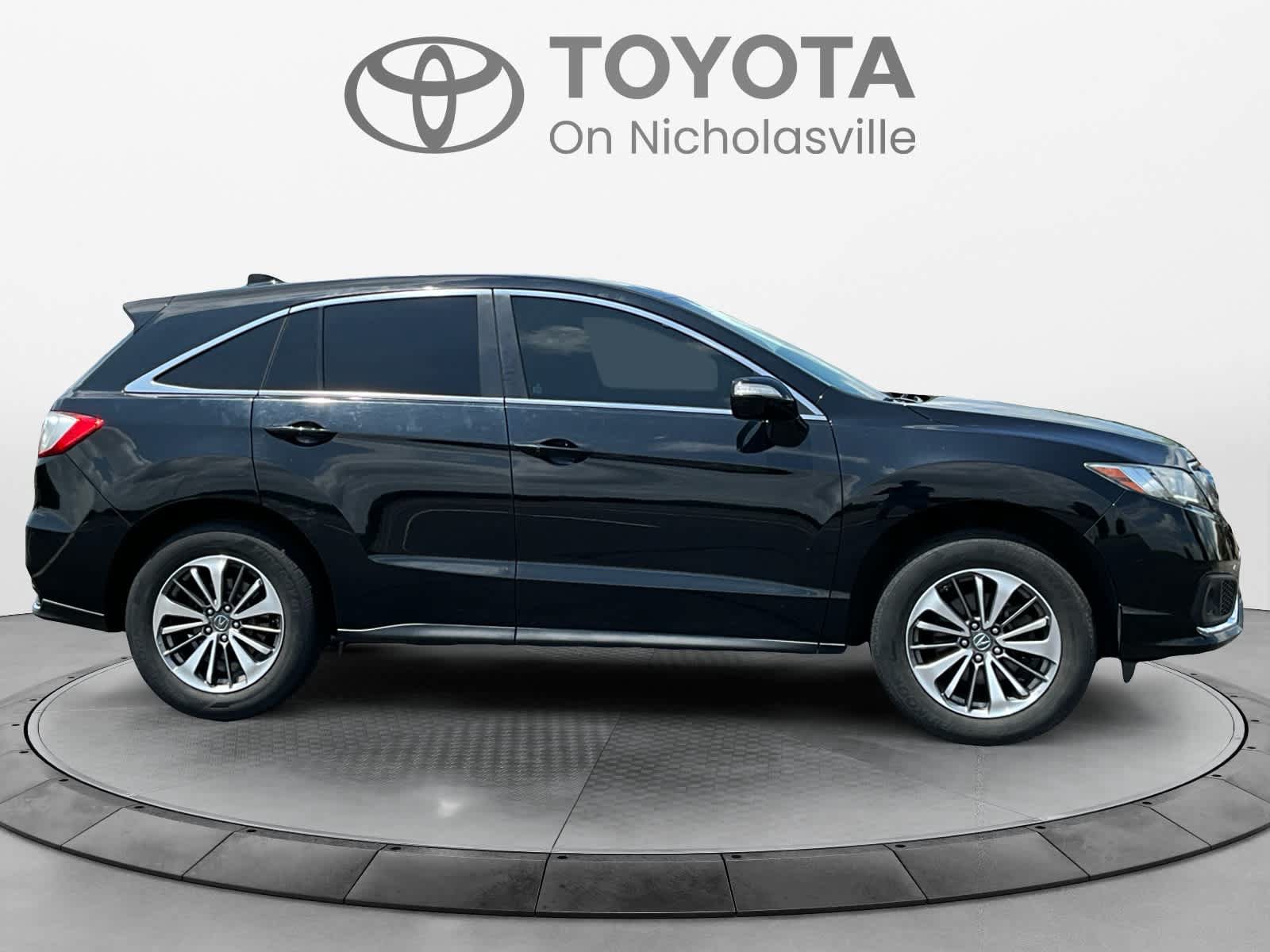 Used 2017 Acura RDX AWD w/ Advance Package image 6