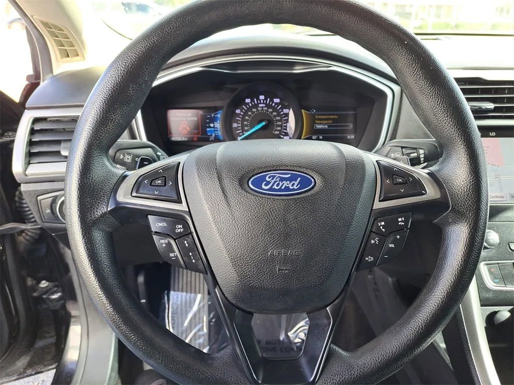 Used 2019 Ford Fusion SE image 26